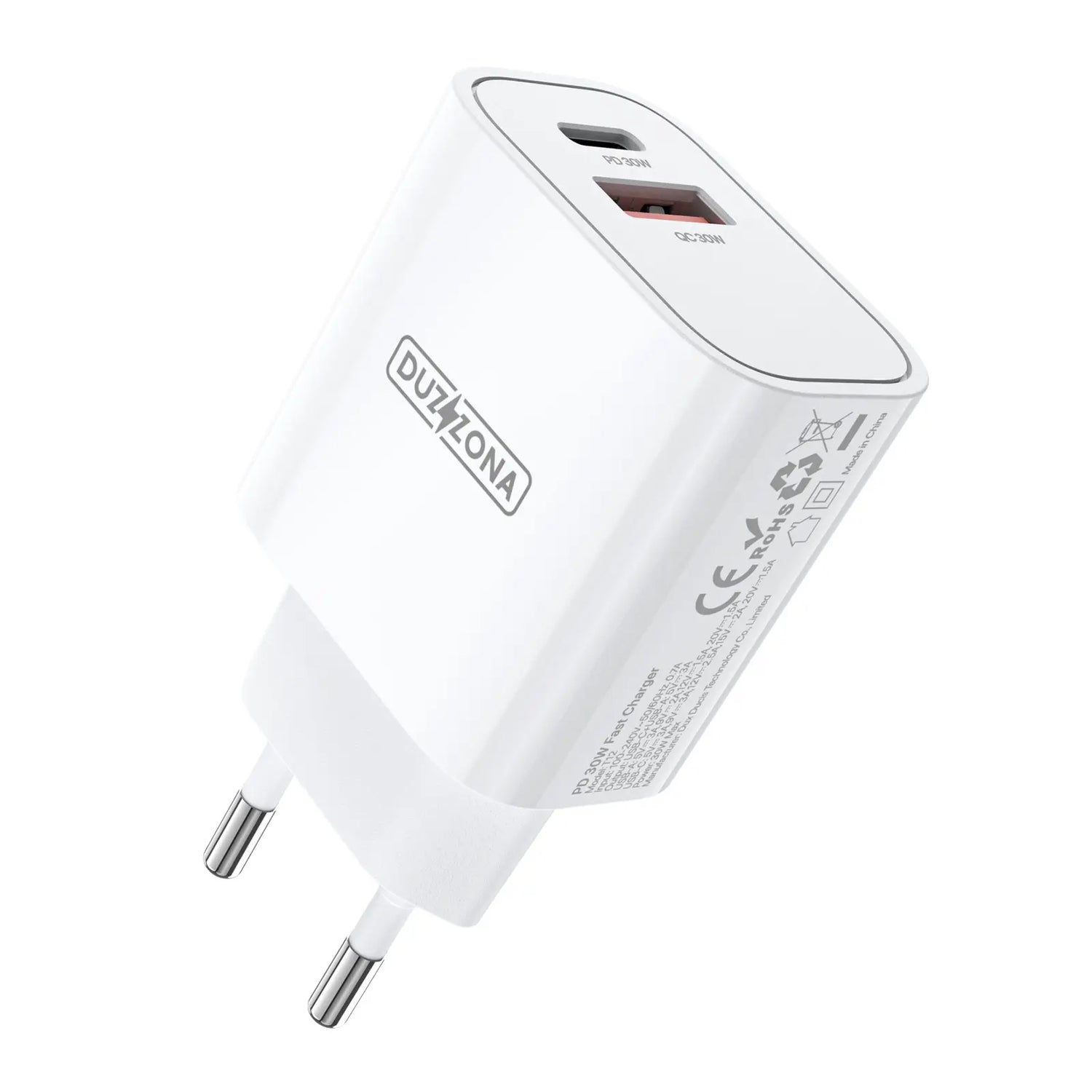 Nærbillede af Duzzona PD 30W Quick Adapter med tydelig visning af PD og QC porte
