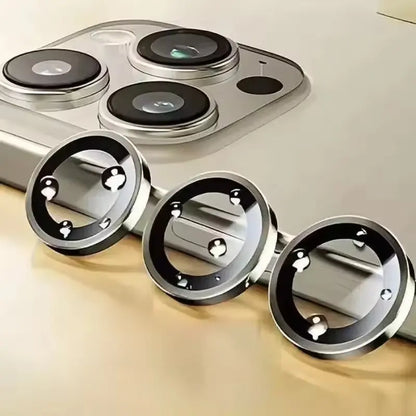 linsebeskyttere vist separat før montering på iPhone