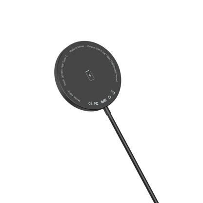 Frontvisning af AD13 magnetisk oplader i brug